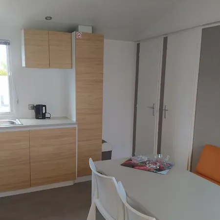 Kamp alanı Mobile Homes By Kelair At Les Genets