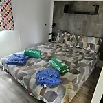 مكان تخييم Mobile Homes By Kelair At Les Genets *