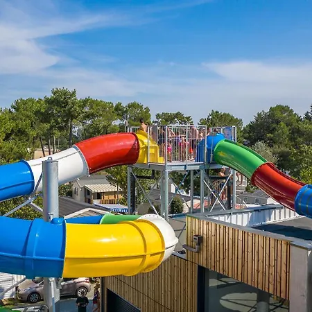 אתר קמפינג Mobile Homes By Kelair At Les Genets