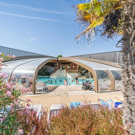 Mobile Homes By Kelair At Les Genets אתר קמפינג