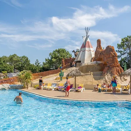 Mobile Homes By Kelair At Les Genets Campingplatz Saint-Jean-de-Monts