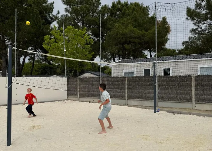 Campingplads Mobile Homes By Kelair At Les Genets